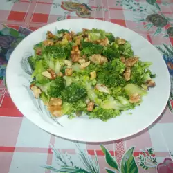 Broccoli and Walnut Salad