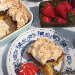 Pastel de pan y mermelada