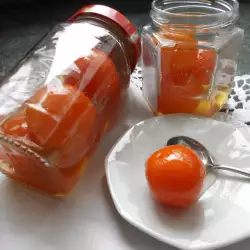 Marmelade aus ganzen, kleinen Mandarinen