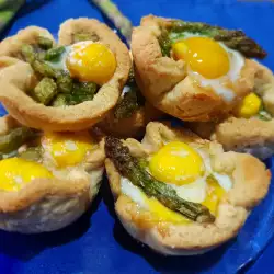 Savory Baskets with Quail Eggs and Asparagus