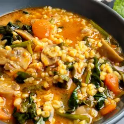 Spinach Stew with Bulgur and Mushrooms