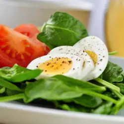 Spinach and Egg Salad