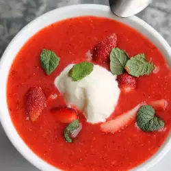 Strawberry Soup