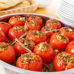 Stuffed Tomatoes with Mince