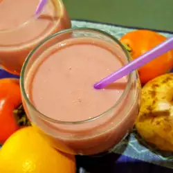 Pomegranate, Persimmon and Orange Smoothie