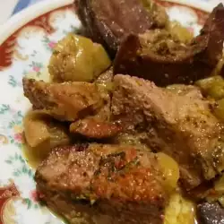 Oven-Baked Liver with Onions and Leeks