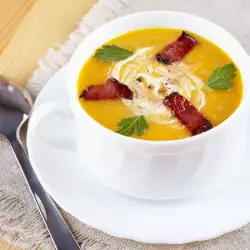 Pumpkin Cream Soup with Bacon