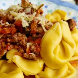 Tortellini Bolognese nach Italienischem Rezept