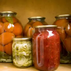 Canned Zucchini for Salads and Garnishes