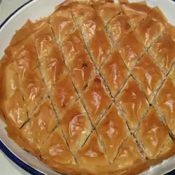 Turska baklava sa orasima, prezlama i cimetom