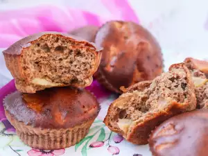 Cinnamon and Apple Muffins