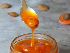 Baked Apricot Jam