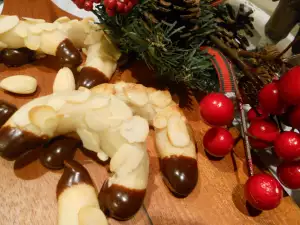 Cuernos de almendra con chocolate