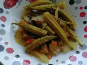 Estofado de okra al estilo griego