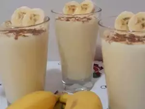 Postre de crema de plátano sin huevos