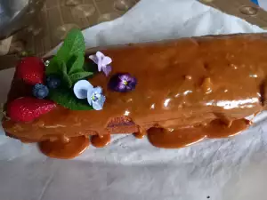 Chec cu banane și topping de caramel