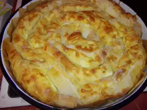 Phyllo Pastry with Ready-Made Sheets and Flour