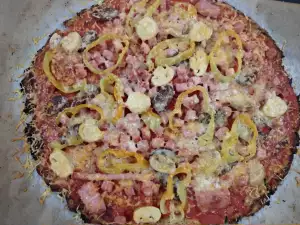 Glutenfreie Pizza mit Blumenkohlteig