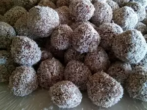 Coconut Biscuit Truffles