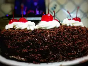 Класическа торта Черна гора (Black Forest Cake)