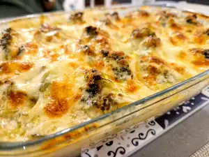 Hähnchen mit Brokkoli und Béchamel Soße im Ofen