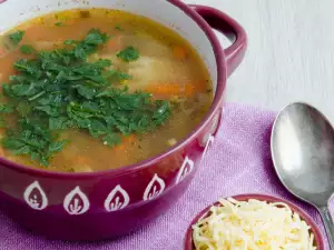 Clear Soup with Broccoli