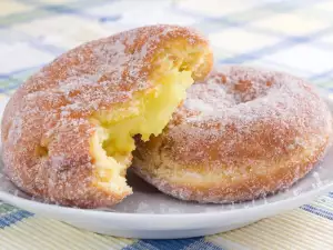 Fritters with Cream