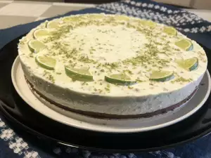 Cheesecake cu avocado și limetă