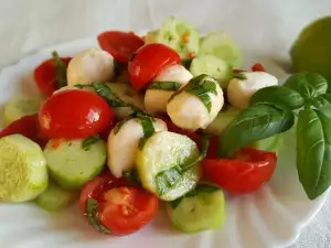 Ensalada de tomates cherry y mozzarella