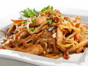 Exquisite Chinese-Style Chicken with Vegetables