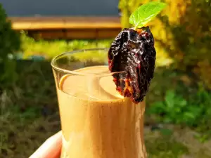 Schokosmoothie mit getrockneten Pflaumen