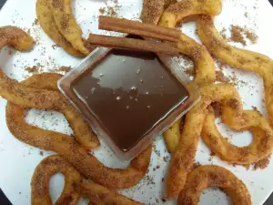 Churros mit Schokolade und Zimt