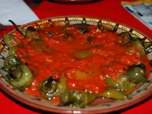 Peppers with tomato sauce