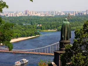 Природни Забележителности - Снимка Река Днепър