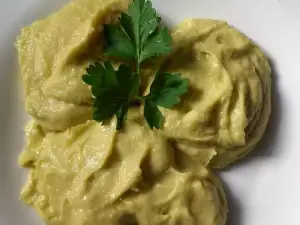 Homemade Hummus with Avocado