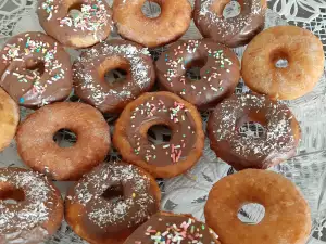 Donuts mit flüssiger Schokolade