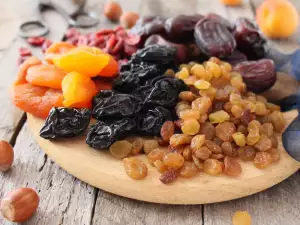 How to Prepare Dried Fruit at Home