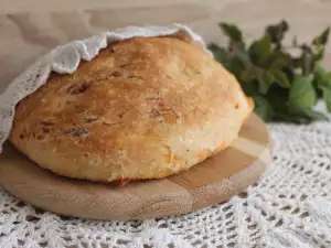 Bread with Dried Tomatoes