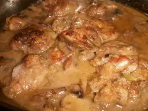 Oven-Baked Chicken Livers with Beer and Mushrooms