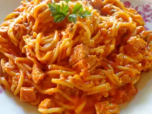 Spaghetti with Vienna Sausages and Tomatoes