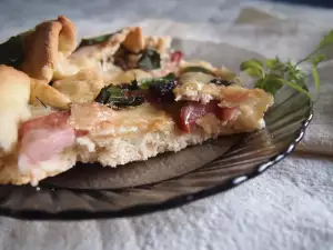 Focaccia cu bacon, ciuperci și cașcaval