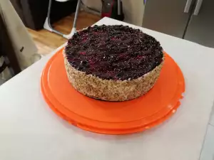 Tarta casera de galletas, miel y arándanos