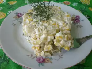 Вкусна гарнитура от картофи и царевица