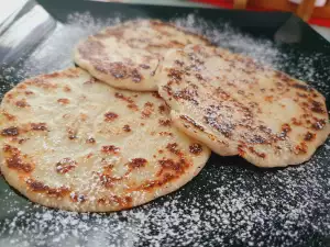 Glutenvrije bananenpannenkoekjes met melk