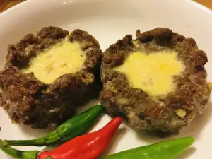 Nidos de carne picada al horno