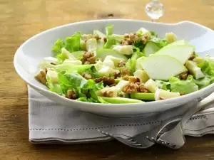 Apple salad