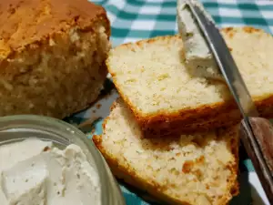 Brot aus Reis- und Maismehl