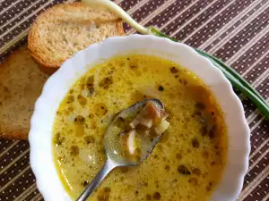 Traditionelle Pilzsuppe nach italienischem Rezept