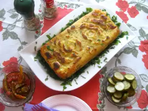 Pastel de patata con carne picada y pimientos rojos