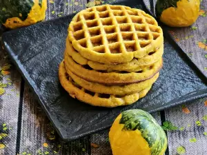 Keto Pumpkin Waffles